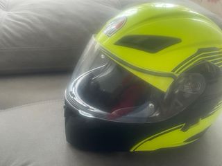 Casco de moto agv