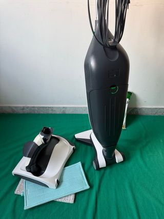 Folletto VK220s + lavapavimenti in garanzia