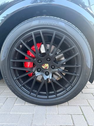 Porsche Cayenne 2021