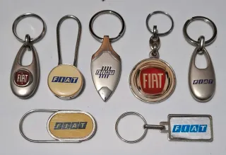 Lote 7 Llaveros Fiat vintage diferentes antiguos