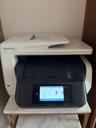 Impresora HP OfficeJet Pro 8730 con cartuchos