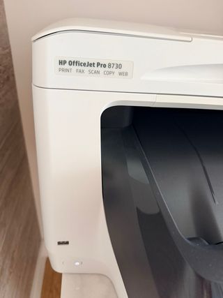 Impresora HP OfficeJet Pro 8730 con cartuchos