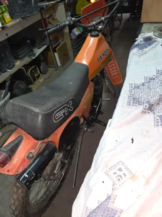 Ciclomotor Derbi Yumbo Naranja