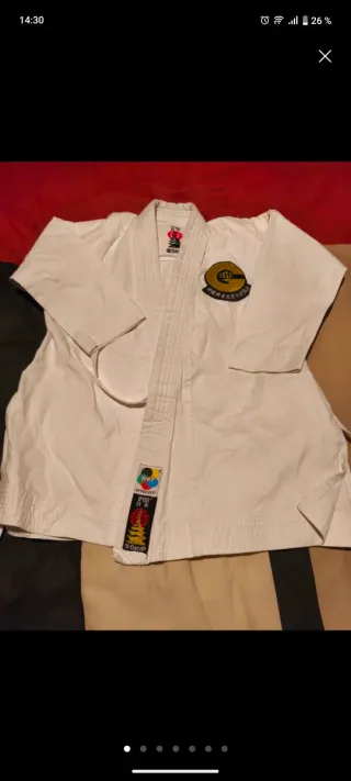 Karategui de competición marca Dardos