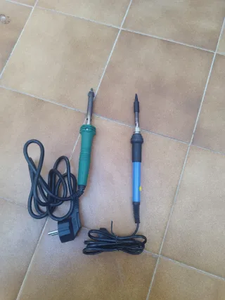 2 Soldadores eléctricos