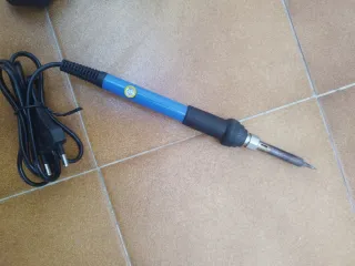 2 Soldadores eléctricos