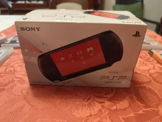 PSP Street Negra + 4 Juegos + microSD ADAPTER 32Gb