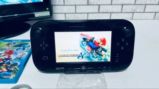 Consola Wii U Negra + Mario Kart 8
