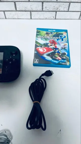Consola Wii U Negra + Mario Kart 8