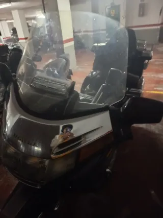 Honda Goldwing Turismo Moto