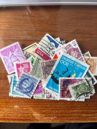 50 sellos postales variados