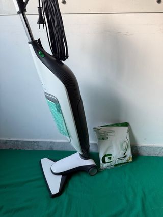 Folletto aspirapolvere vk220s in garanzia