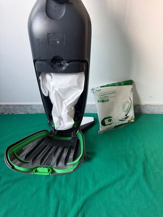 Folletto aspirapolvere vk220s in garanzia