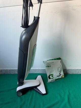Folletto aspirapolvere vk220s in garanzia