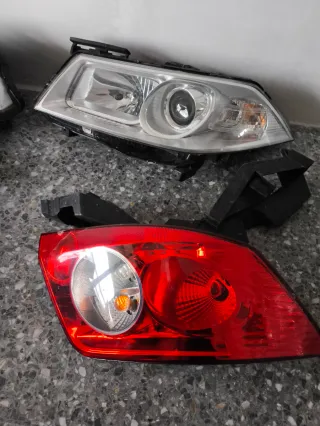 Focos Renault Megane CC Descapotable