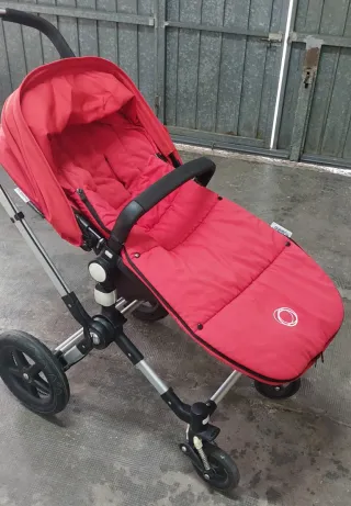 Bugaboo Cameleon 3 Rojo con saco de silla invierno