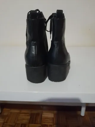 Botines negros mujer
