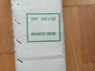 Pantalla de proyección con trípode 125x125