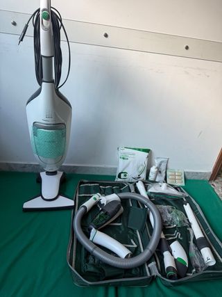Folletto VK220S + borsone accessori con picchio