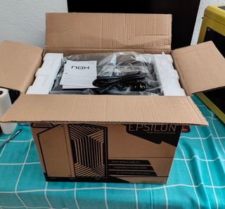 PC Gaming Xeon RX 6600 32GB RGB NVMe Win11 PC-217