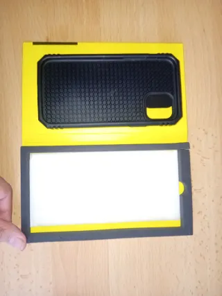 Custodia iPhone 11/XR + Protezione Schermo JETech