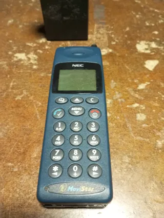 Lote Móviles Vintage Bosch y NEC