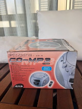 Reproductor CD-MP3 Radio Cassette ADT