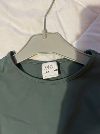 Camiseta Zara verde oscura manga corta Talla XS