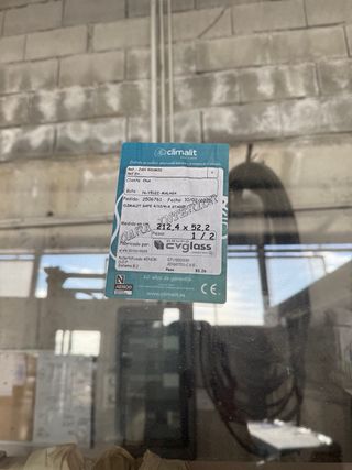 Balconera PVC Doble Hoja nueva cuesta 800euros