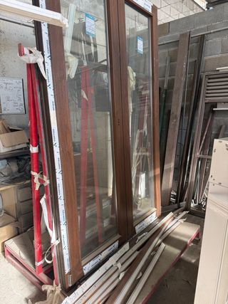 Balconera PVC Doble Hoja nueva cuesta 800euros