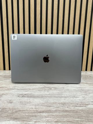 MacBook Pro 15" 2018 i7 32gb 500gb SSD