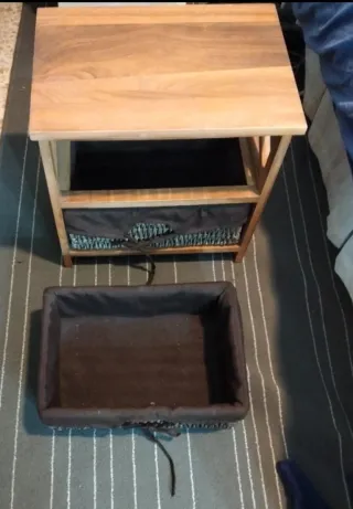 Comodino con 2 cassetti in vimini e legno