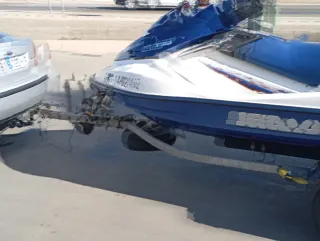 Moto de agua Bombardier GTXDI triplaza135cv