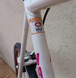 Bicicleta de carretera Naverni