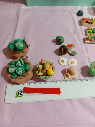 Miniatura per presepe: frutta, verdura, animali