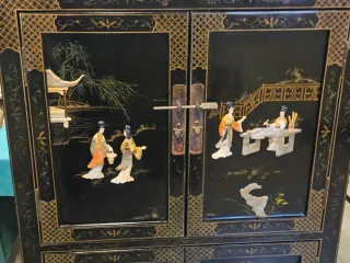 Antica credenza cinese lacca giada