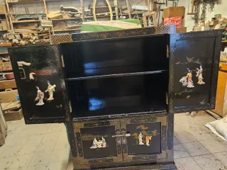 Antica credenza cinese lacca giada