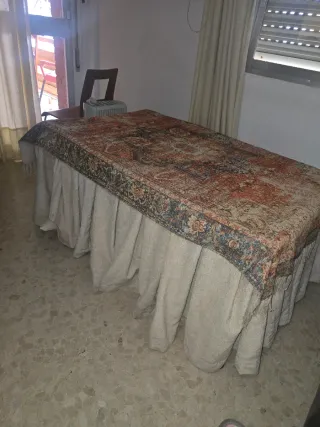 Mesa Camilla Marrón y Roja