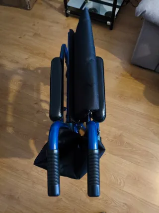 Silla de ruedas plegable Mobliclinic