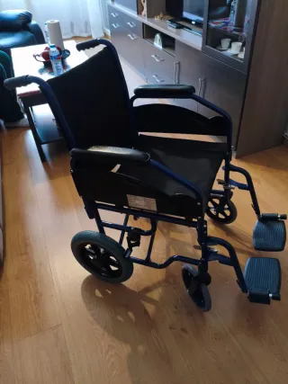 Silla de ruedas plegable Mobliclinic