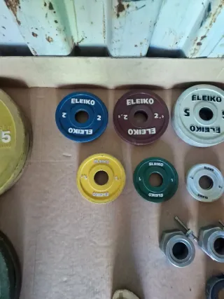 Set discos Eleiko,y barra xf 15kg negociables