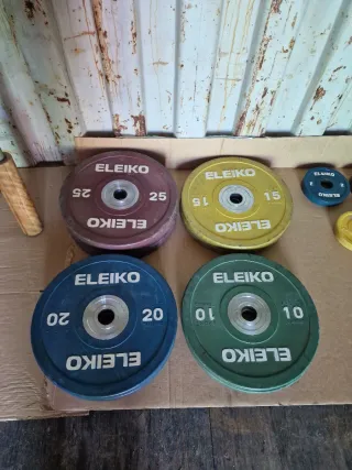 Set discos Eleiko,y barra xf 15kg negociables