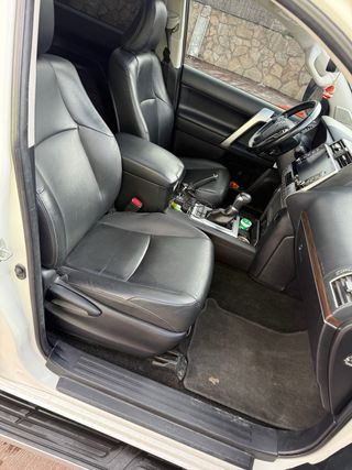 Toyota Land Cruiser 150 2022