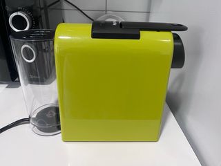 Cafetera Essenza DeLonghi nesspreso