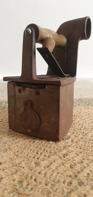 Plancha antigua de chimenea