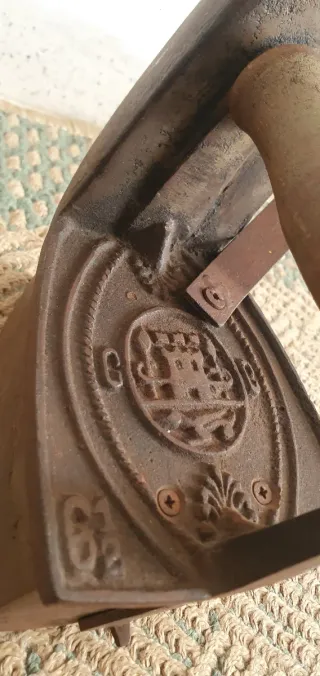 Plancha antigua de chimenea