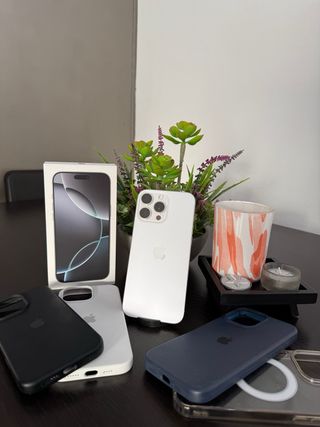 iPhone 16 Pro Max - Blanco de 256gb.