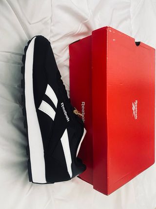 Zapatillas deportivas Reebok negras y blancas