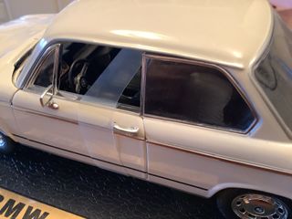 Coche BMW 2002 ti 1/18 ANSÓ