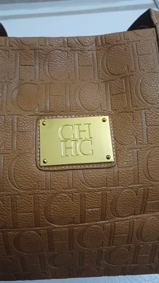 Bolso estilo Carolina Herrera marrón